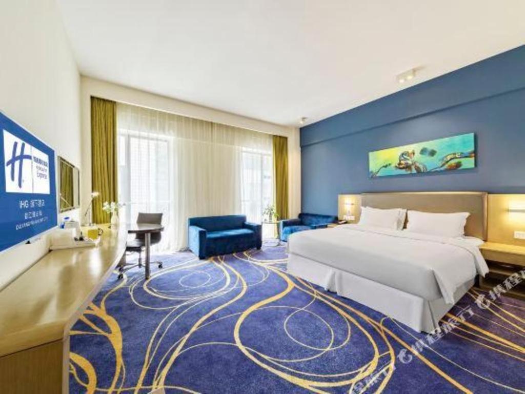 Holiday Inn Express Dujiangyan Ancient City Exterior photo